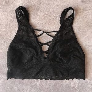 🆕PINK Victoria’s Secret Lace Bralette